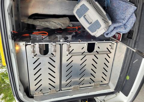 Vehicle Dog Kennel